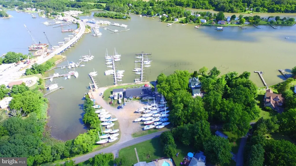 12364 Neale Sound Drive, Cobb Island, MD 20625
