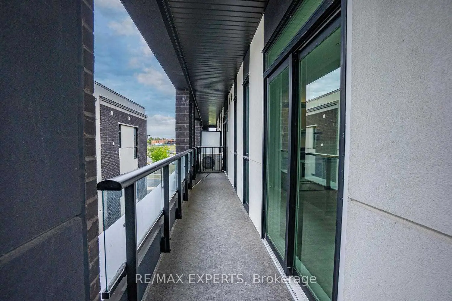 Additional image 17 of 1709 Bur Oak Avenue 309