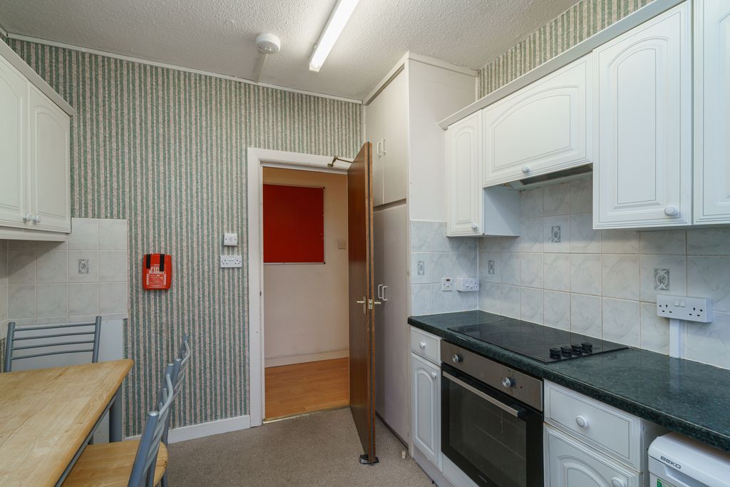 Additional image 5 of 3 bed flat to rentWillowbank Road Flat D, Aberdeen AB11