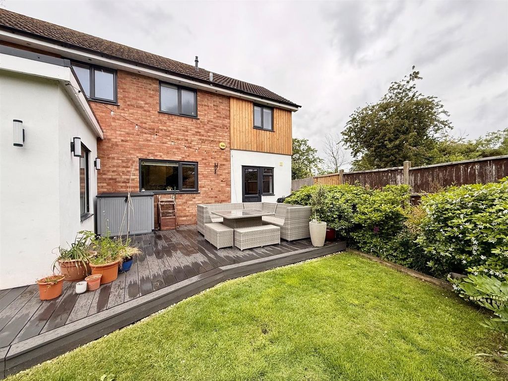 Additional image 21 of 5 bed detached house to rentTeme Avenue, Malvern WR14