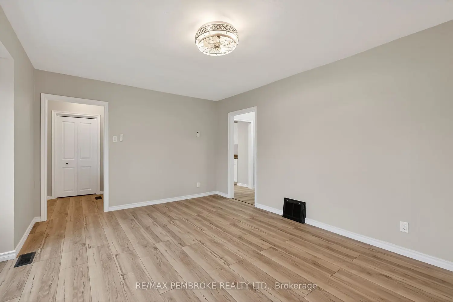 Additional image 3 of 59 Rutherford Avenue