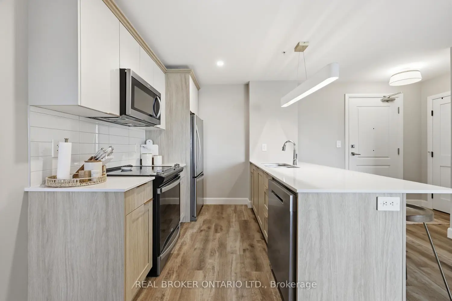 Additional image 16 of 34 Norman Street 313