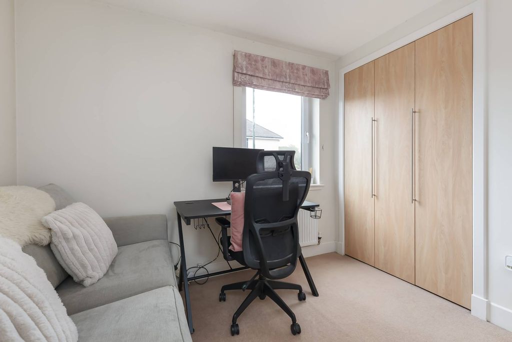 Additional image 13 of 2 bed flat for sale4/4 Burnbrae Park, Edinburgh EH12