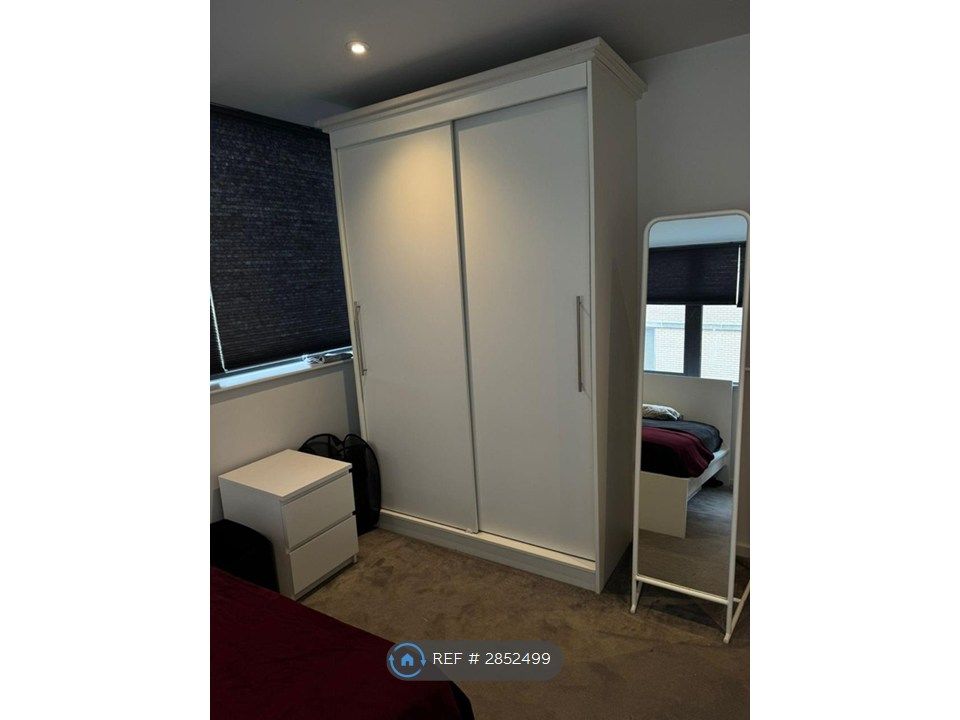 Additional image 2 of 2 bed flat to rentPortland Place, Southampton SO14