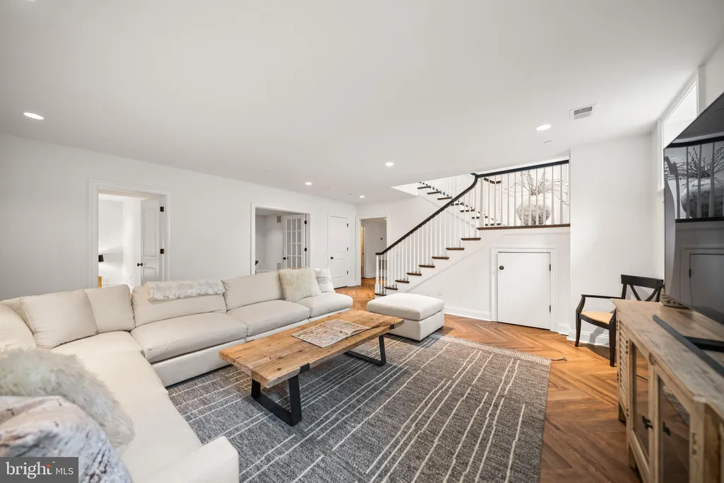 Additional image 26 of 4815 Drummond Avenue, Chevy Chase, MD 20815