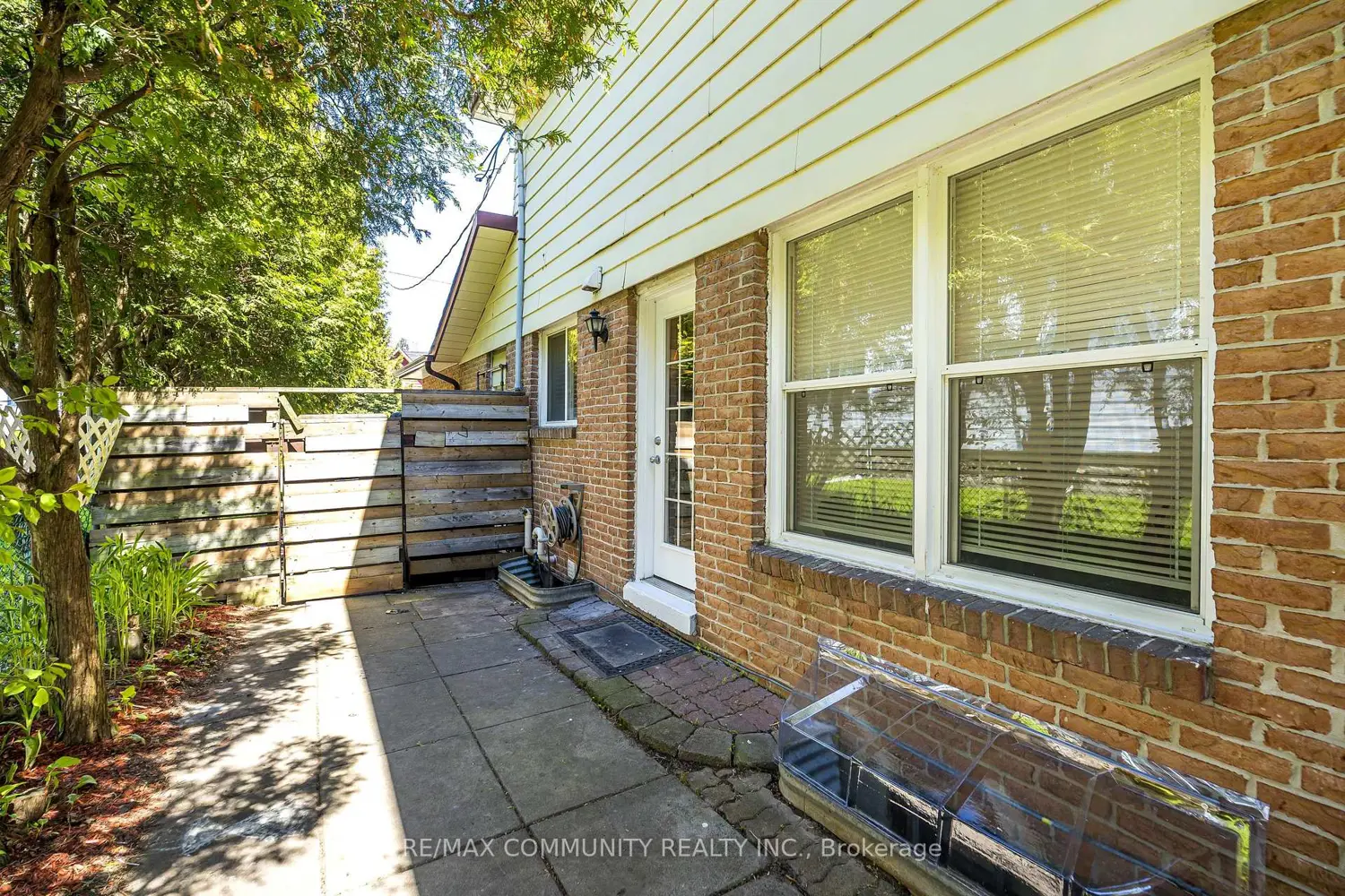 Additional image 20 of 109 Adelaide Avenue