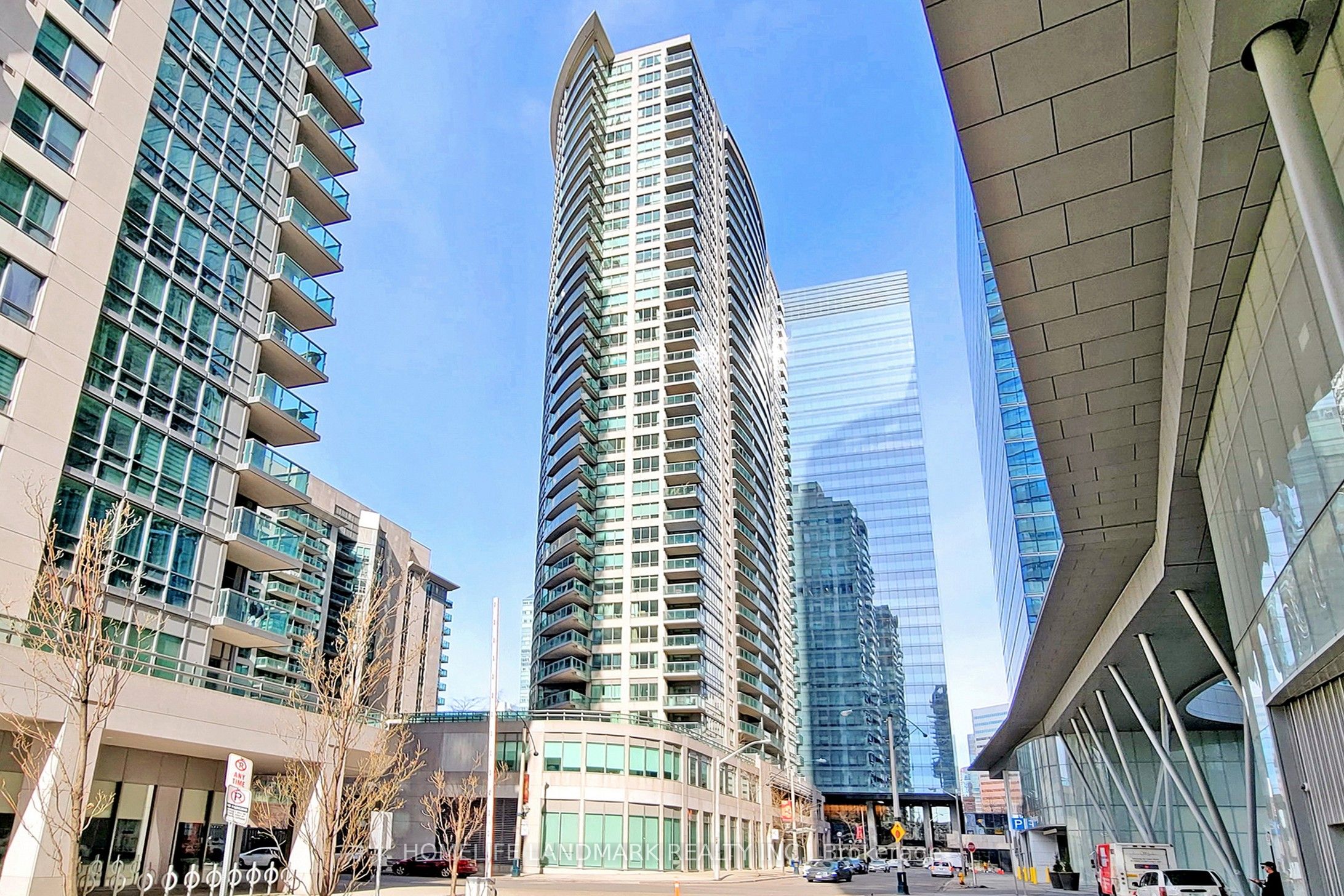 Additional image 2 of 901-30 Grand Trunk Crescent, Toronto, ON, M5J 3A4