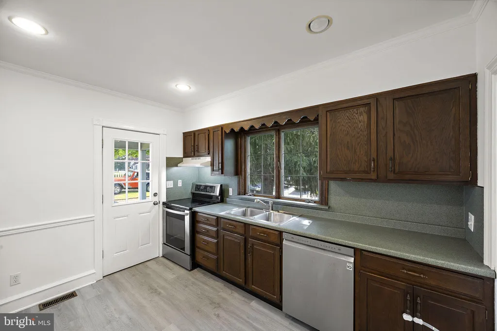 Additional image 10 of 101 Curtis Avenue, Wilmington, DE 19804