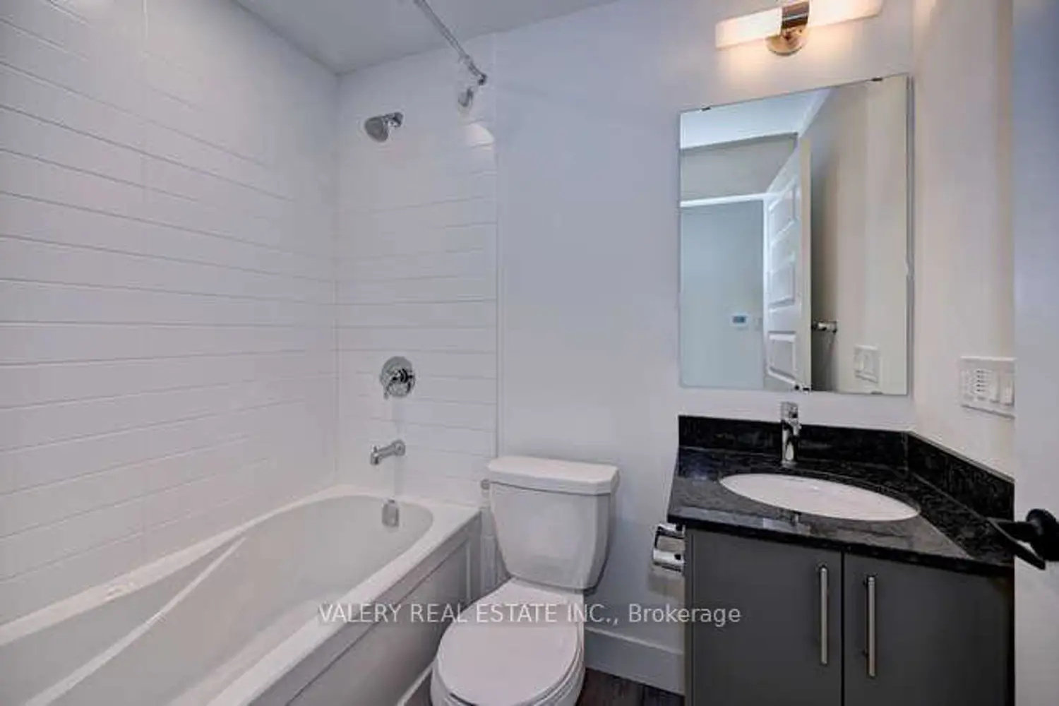 Additional image 16 of 103 Roger Street 102