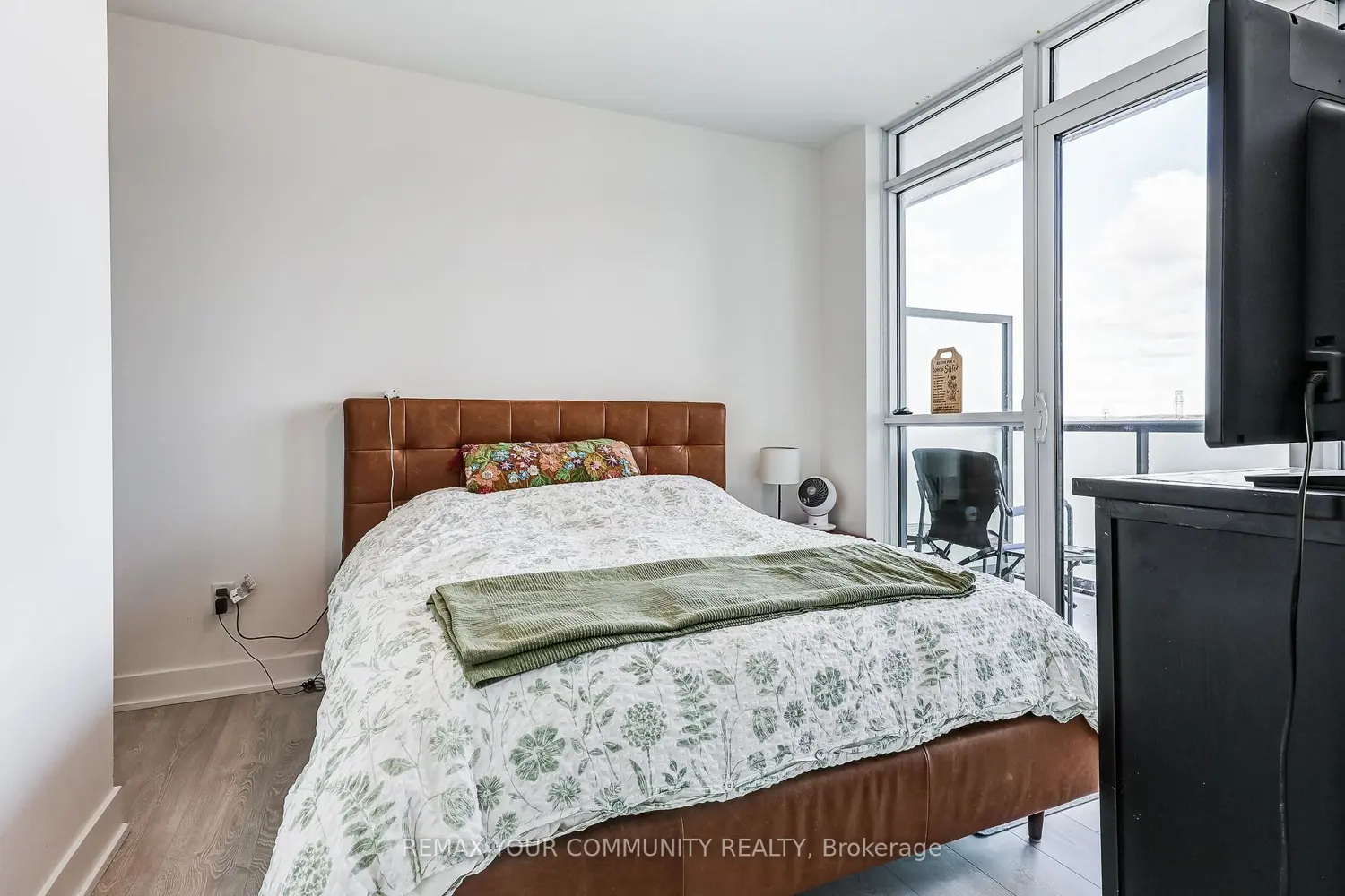 Additional image 12 of 2545 Simcoe Street 917