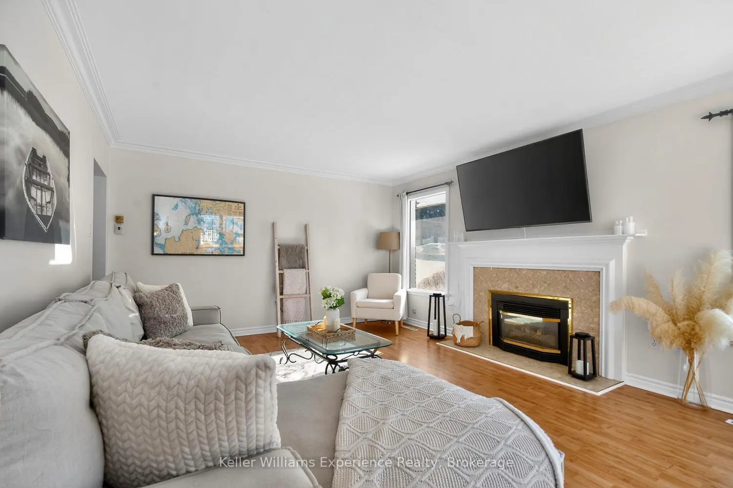 Additional image 6 of 557 Hugel Avenue