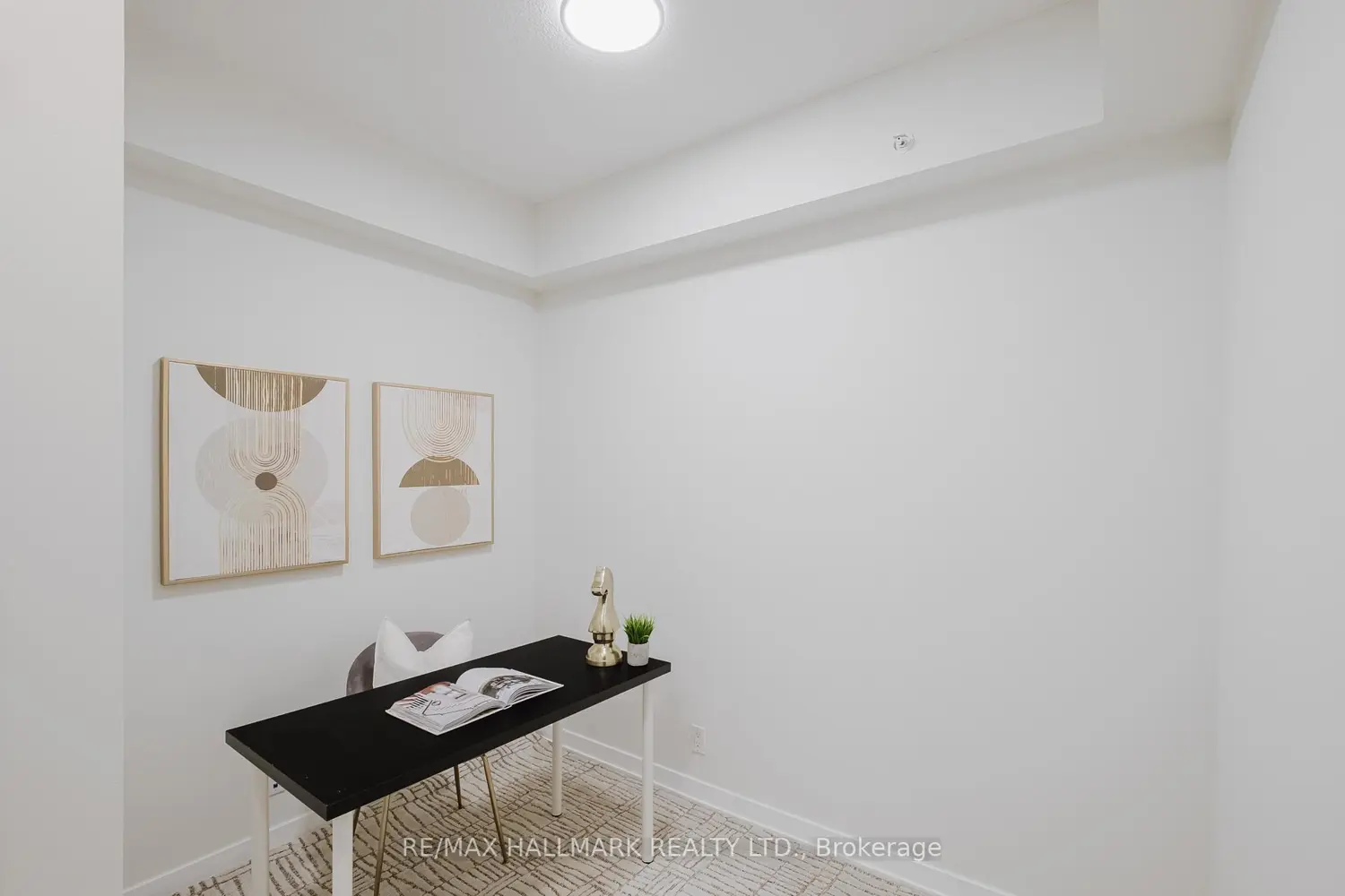 2212 Lake Shore Boulevard 1209 photo 4