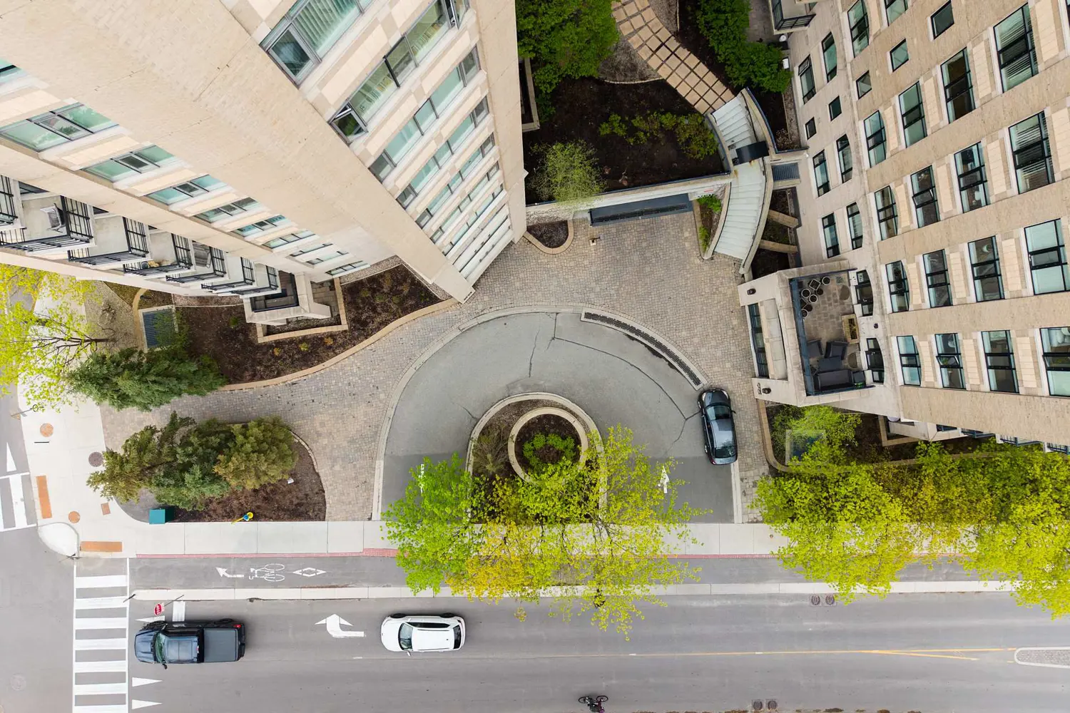 Additional image 18 of 95 Bronson Avenue 1006