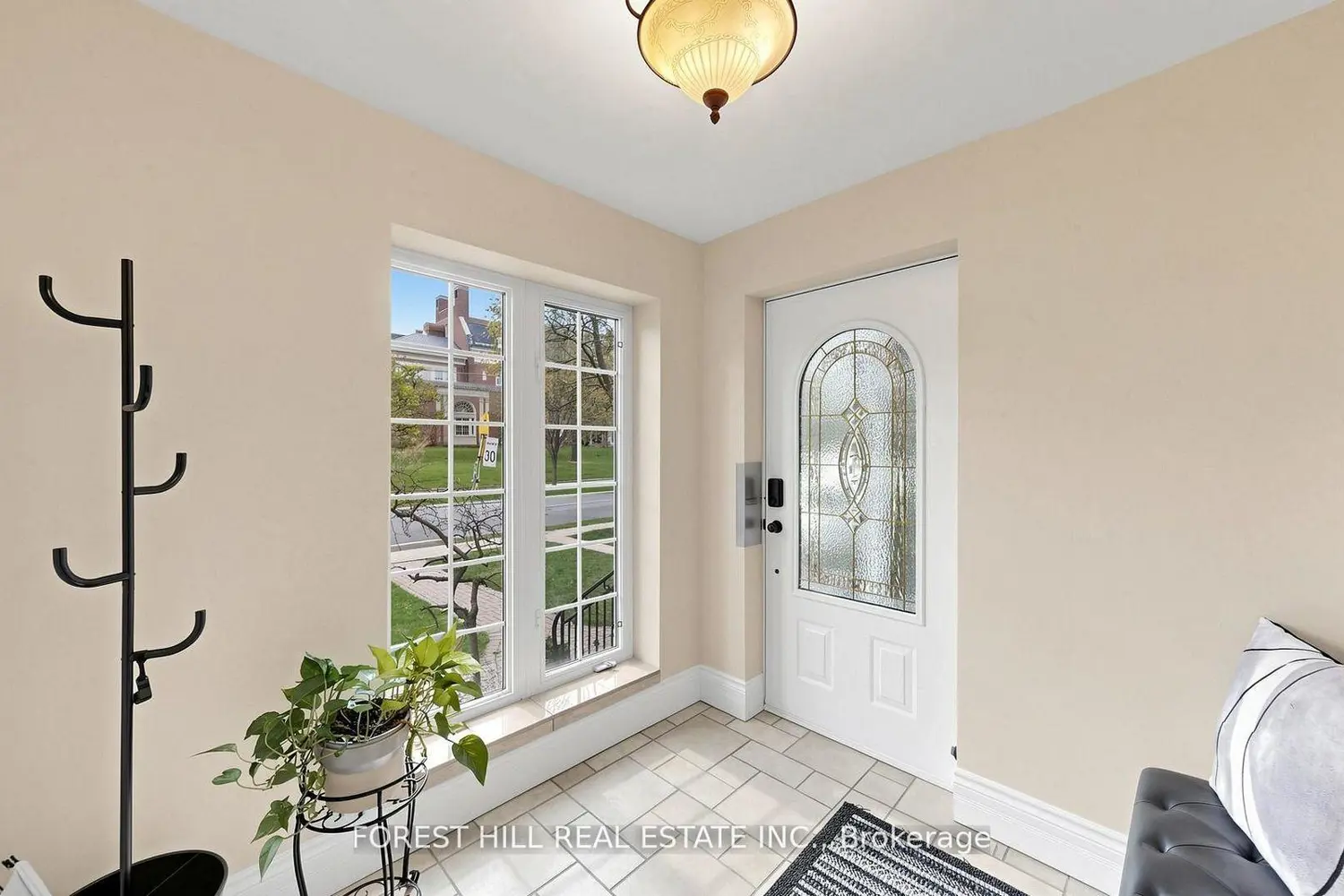 153 Glengrove Avenue photo 3