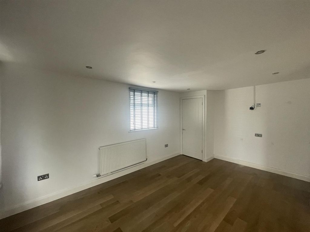 Additional image 6 of 3 bed detached bungalow to rentHighfield Road, Twyn, Ammanford SA18