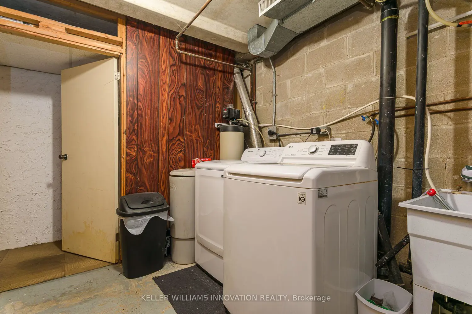 Additional image 14 of 121 University Avenue 32