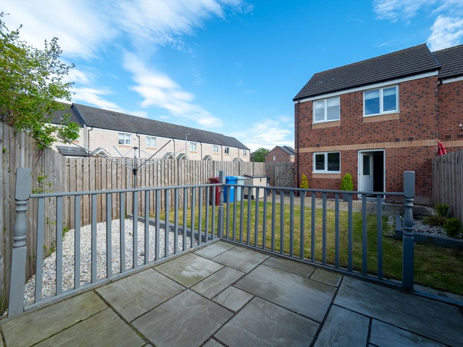 Additional image 2 of 3 bed end terrace house to rentSweet Thorn Drive, Glasgow G75