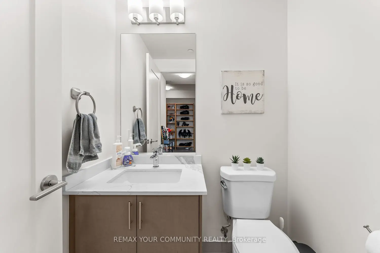 Additional image 8 of 9000 Jane Street 429