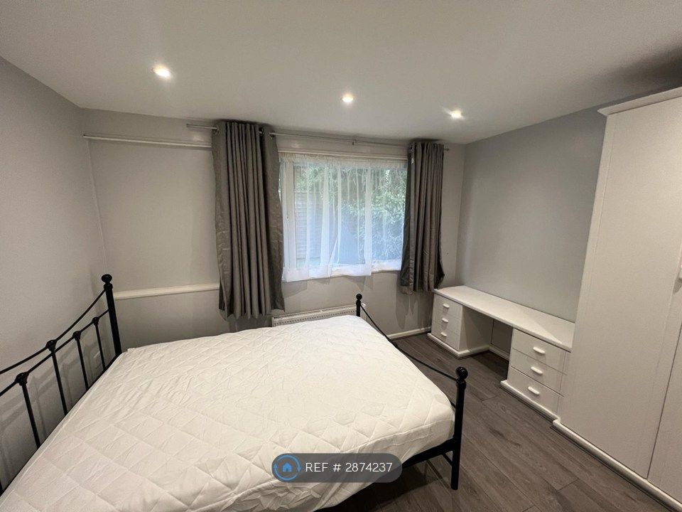 Additional image 7 of 5 bed semi-detached house to rentPomfret Avenue, Luton LU2
