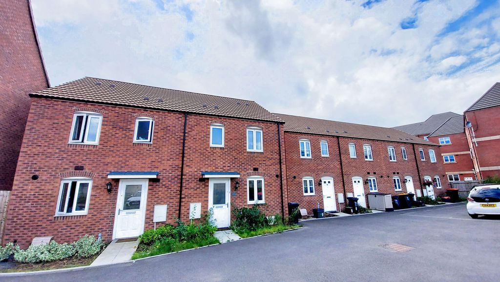 3 bed semi-detached house to rentDominion Court, Newport NP19