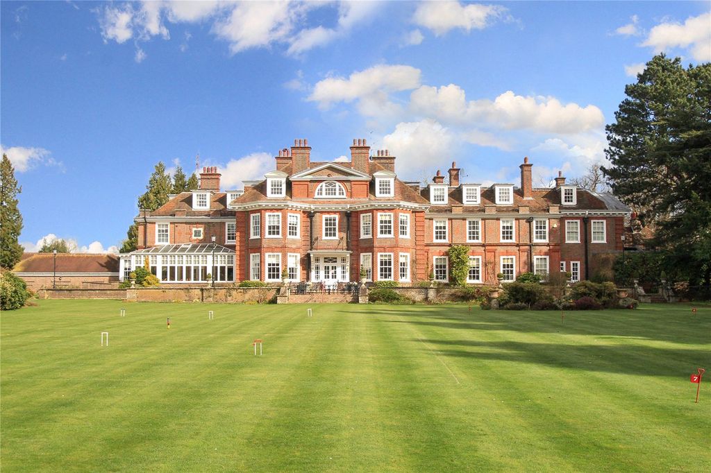 Additional image 18 of 3 bed detached house for salePriestland Gardens, Castle Village, Berkhamsted, Hertfordshire HP4