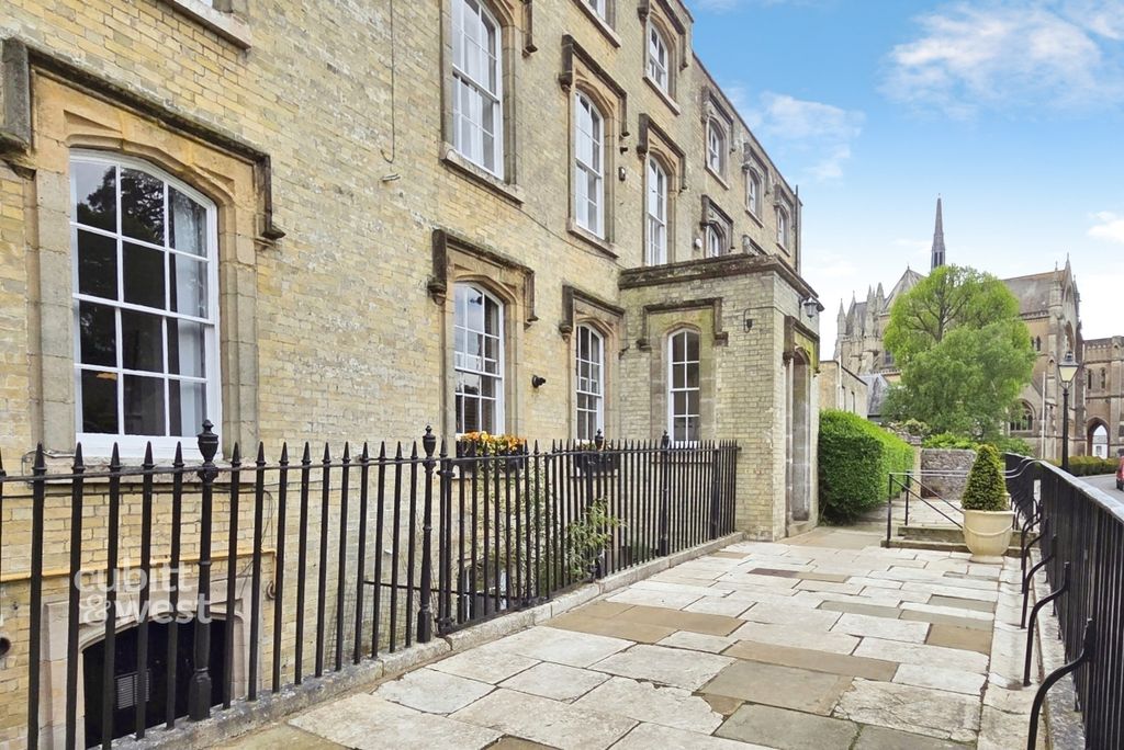 Additional image 4 of 2 bed flat to rentLondon Road, Arundel BN18