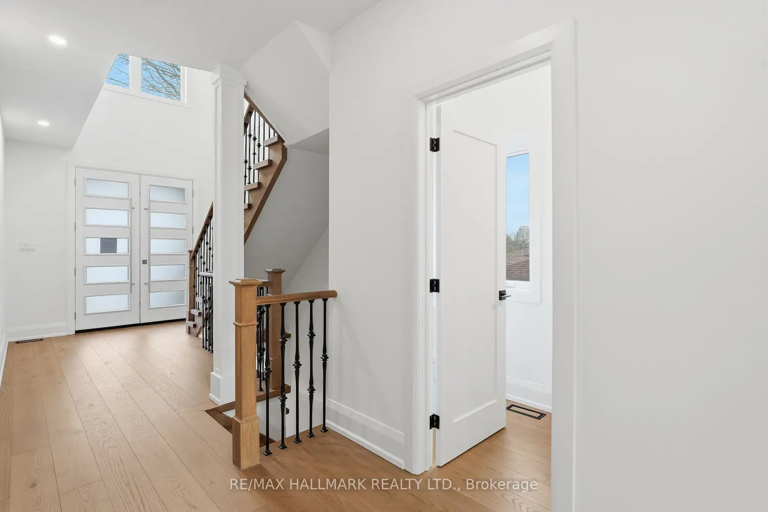 49 Greendowns Drive photo 3