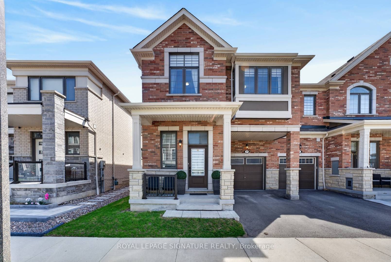 7 Sedgemoor Street, Whitby, ON, L1P 0M3