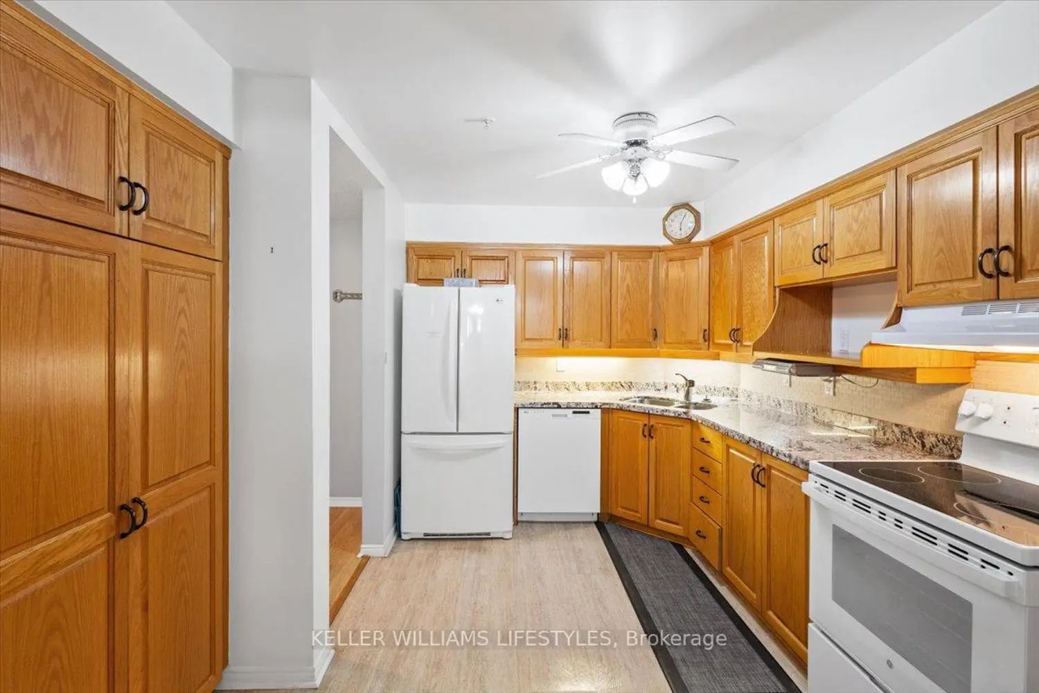 Additional image 4 of 511 Gainsborough Road 215