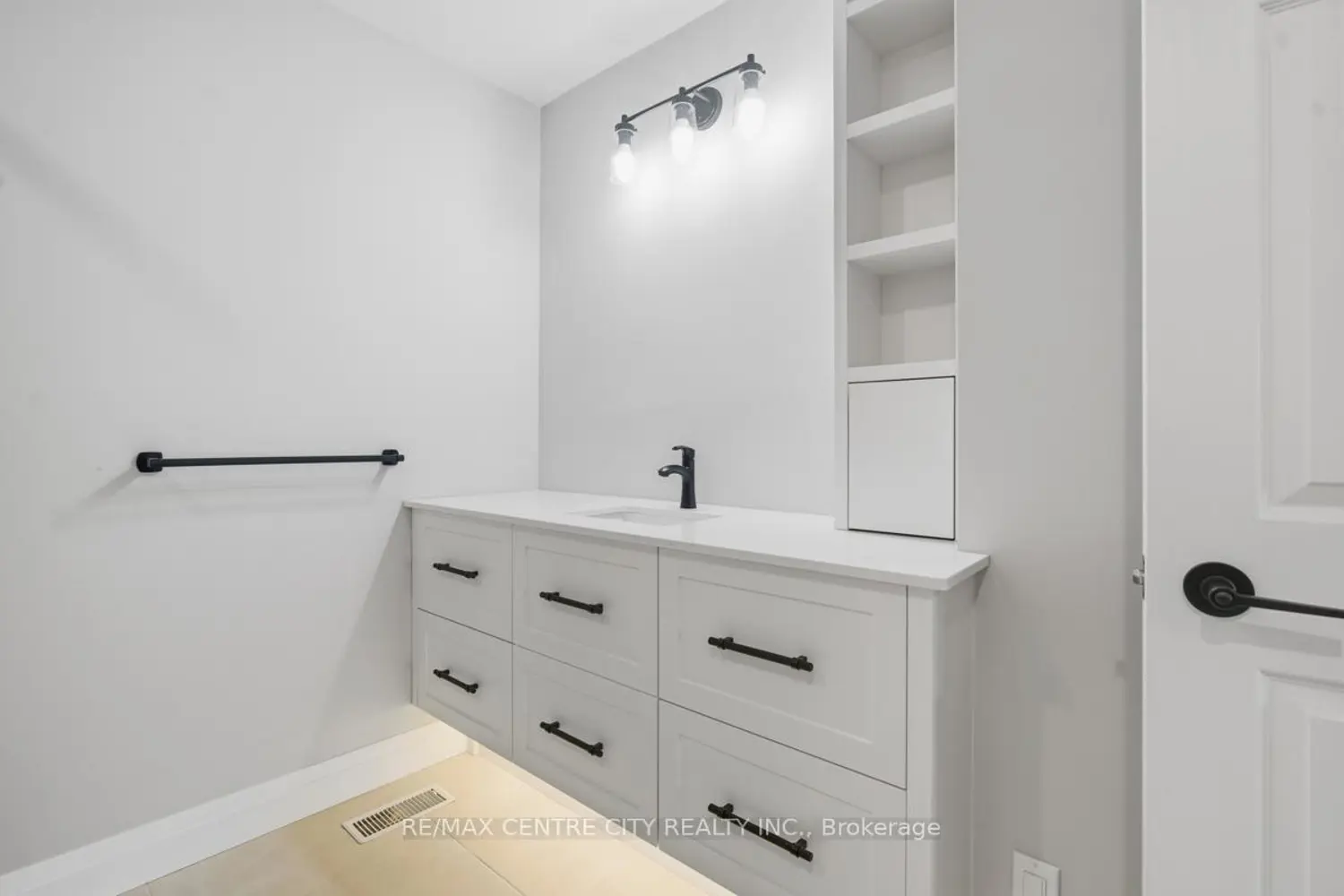 Additional image 13 of 22 Ilderbrook Circle