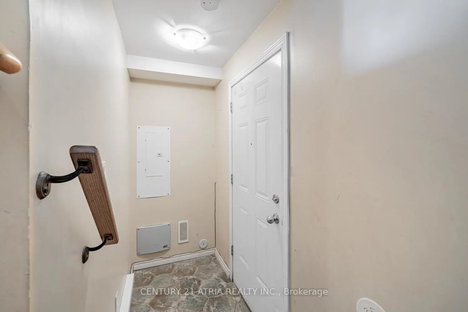 Additional image 17 of 15943 Bayview Avenue 9