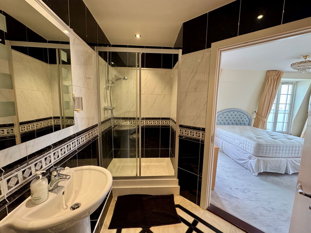 Additional image 6 of 2 bed penthouse to rentNautilus, Worthing BN11