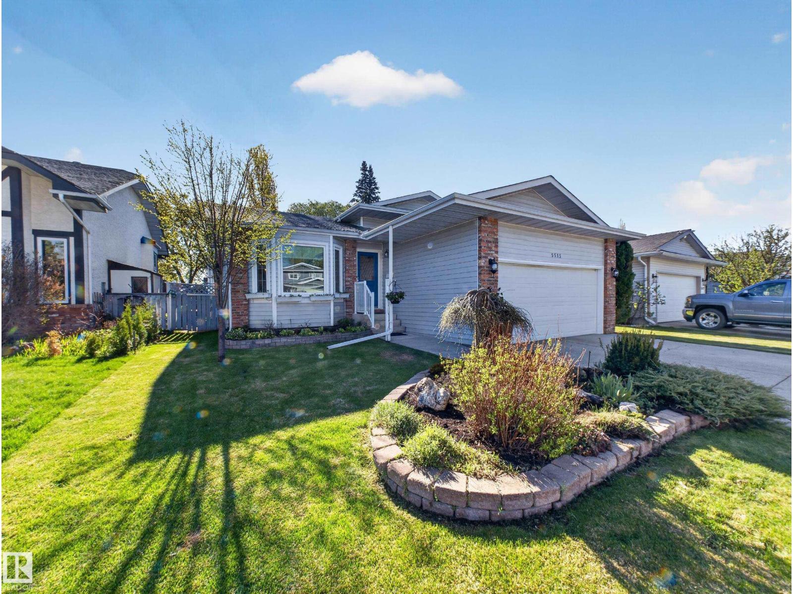 5515 45 Street, Stony Plain, AB, T7Z1C8
