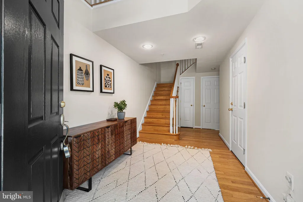 Additional image 7 of 135 Wootton Oaks Court, Rockville, MD 20852