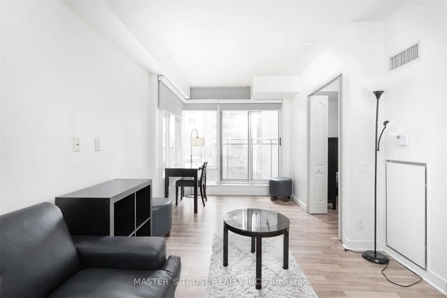 8 Colborne Street 705