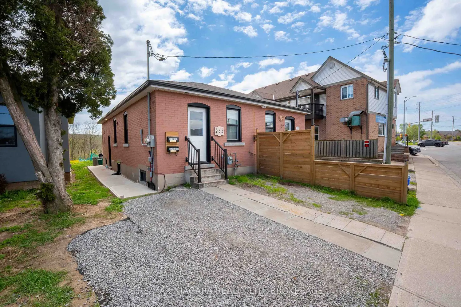 233 Pelham Road