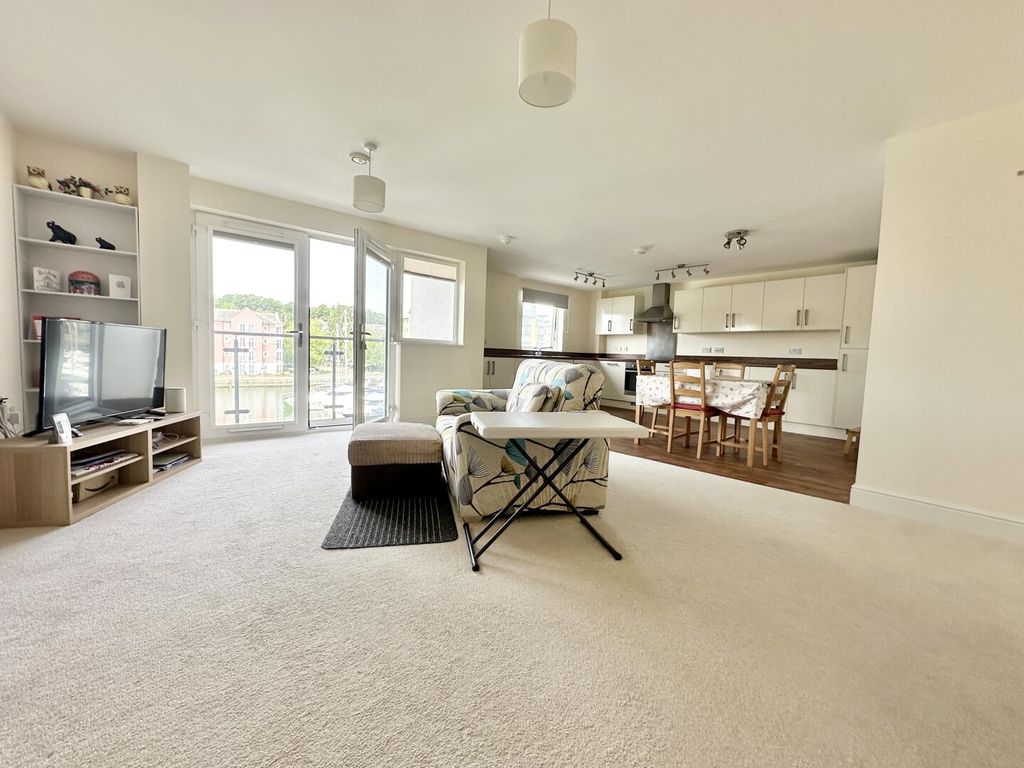 Additional image 2 of 2 bed flat to rentMerchant Sq, Portishead BS20