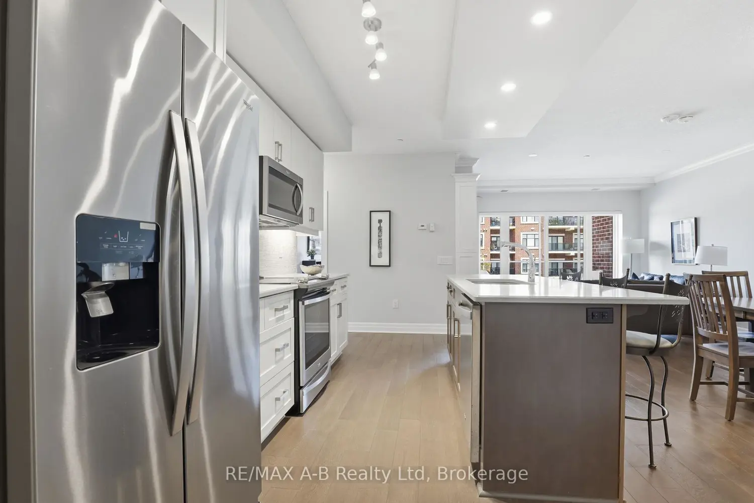 Additional image 4 of 235 John Street 208