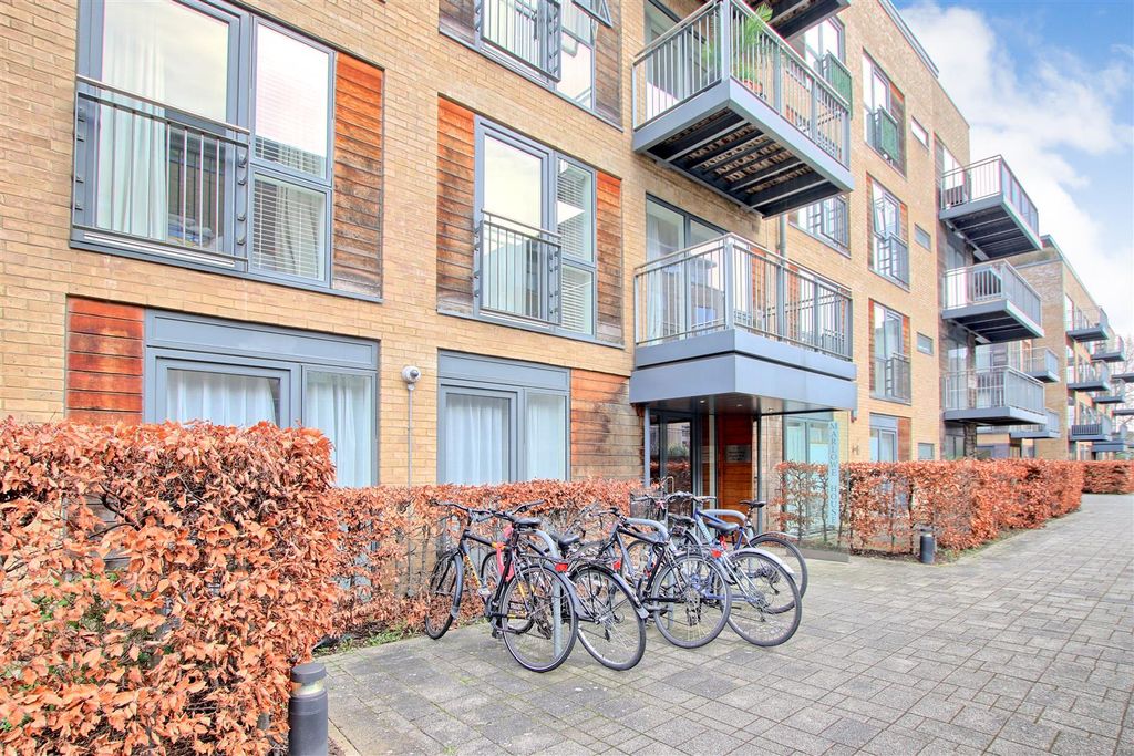 Additional image 11 of 1 bed flat for saleKingsley Walk, Cambridge CB5