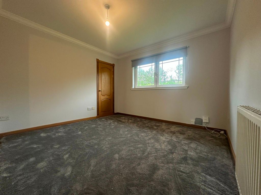 Additional image 11 of 3 bed flat to rentAllands Avenue, Inchinnan, Renfrewshire PA4