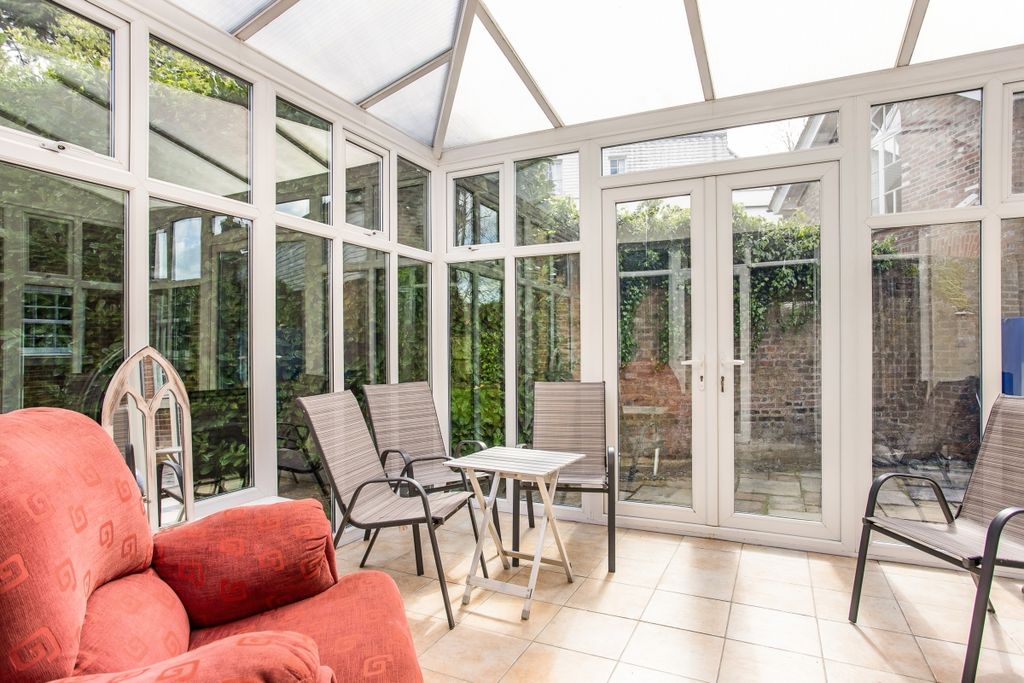 Additional image 6 of 5 bed detached house to rentNorth Parade, Horsham RH12