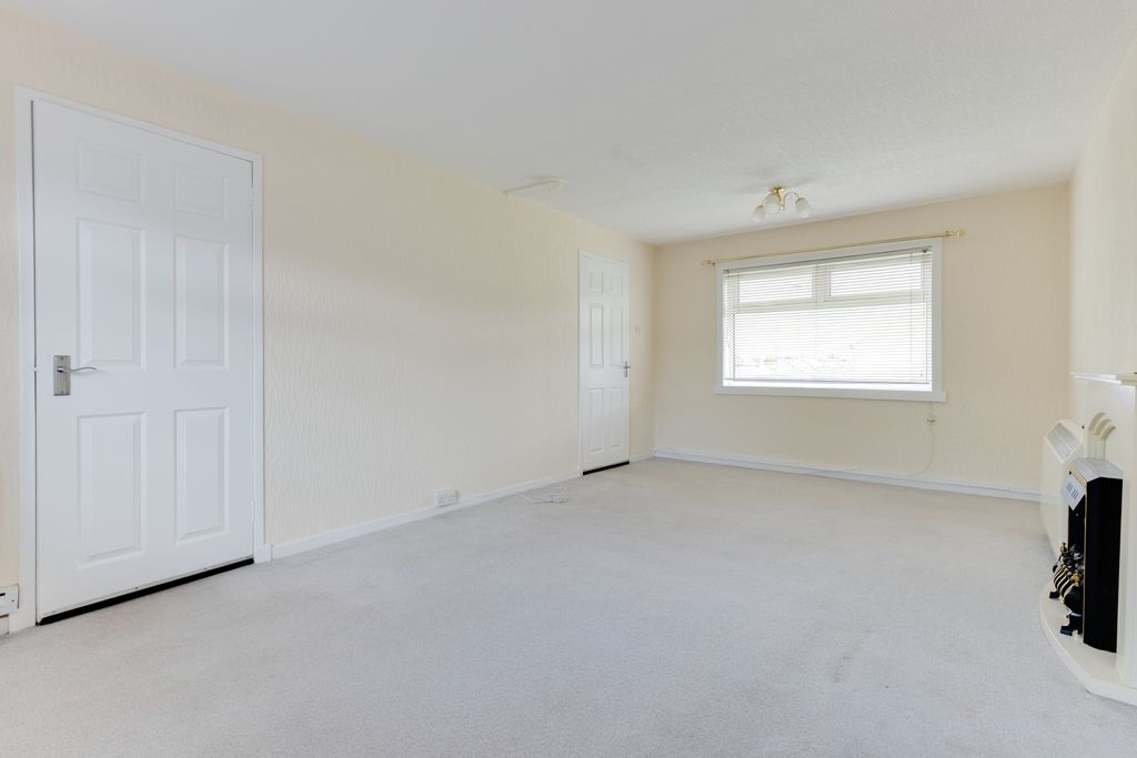 Additional image 4 of 3 bed semi-detached house to rentEarlsburn Avenue, Stirling FK7