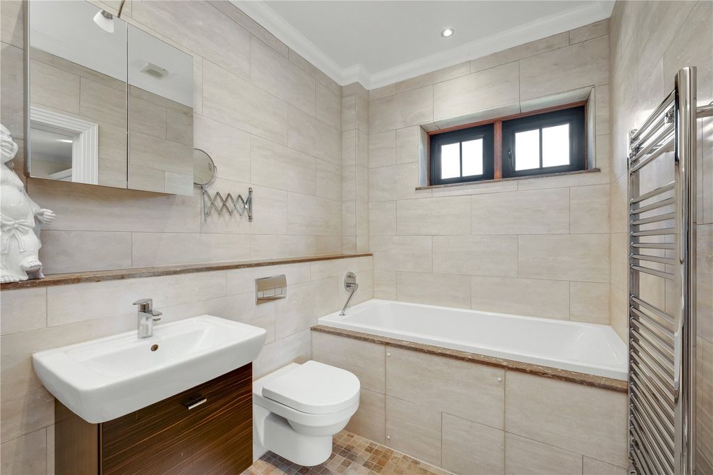 Additional image 16 of 7 bed detached house to rentChavey Down Road, Winkfield Row, Bracknell, Berkshire RG42