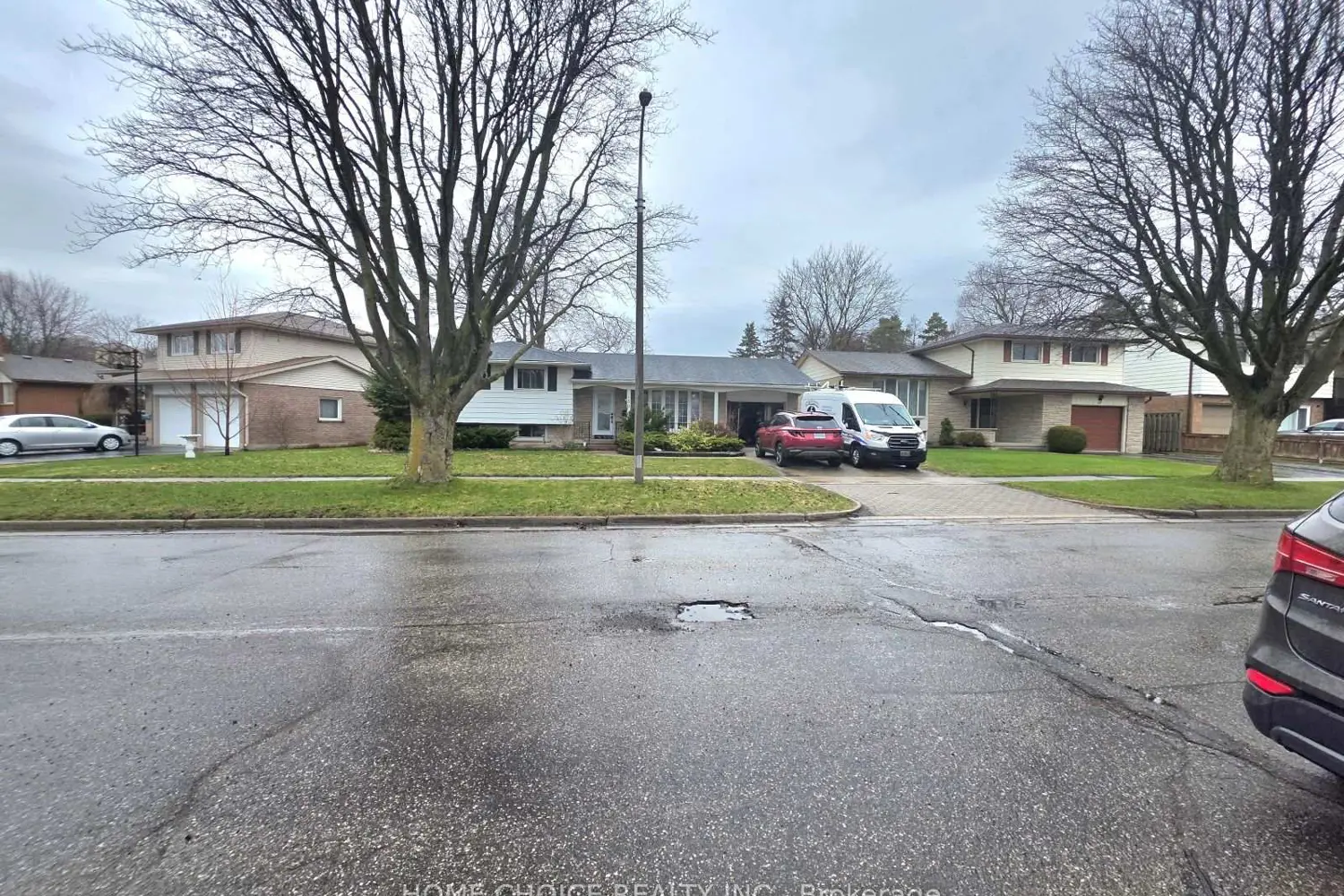 130 Champlain Crescent
