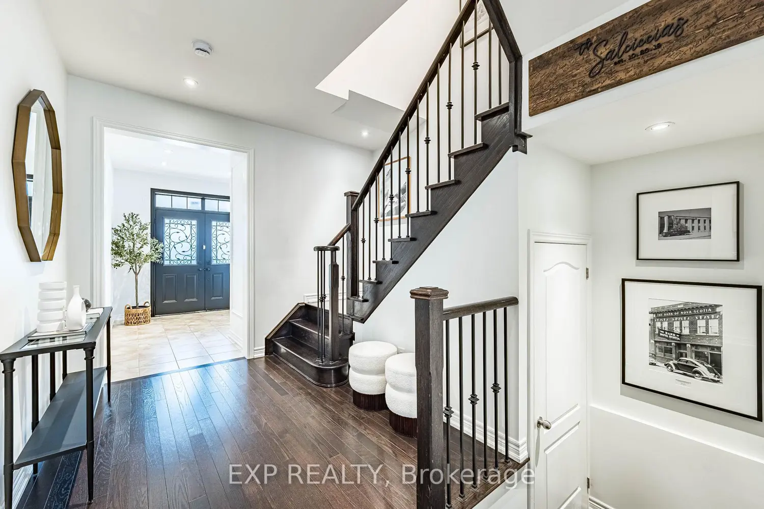 1445 Bews Landing photo 5