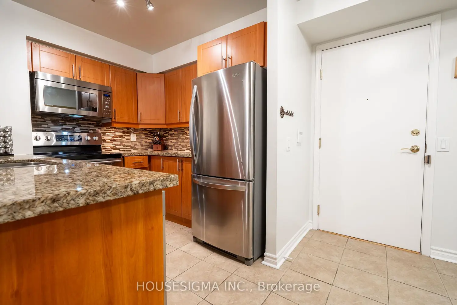 Additional image 3 of 35 Kingsbridge Garden Circle 513