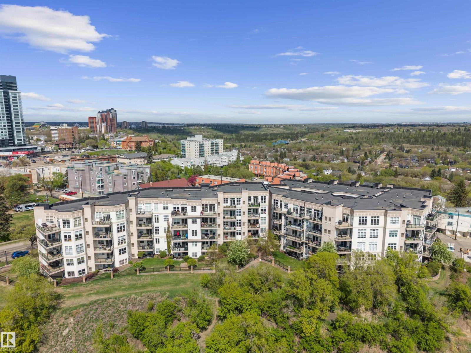 Additional image 5 of 215-9507 101 Avenue NW, Edmonton, AB, T5H4R1