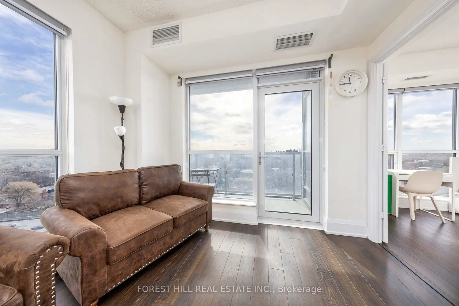 120 Harrison Garden Boulevard 1306 photo 4