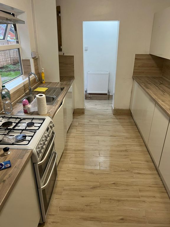 Additional image 6 of 4 bed terraced house to rentGranville Road, Luton LU1