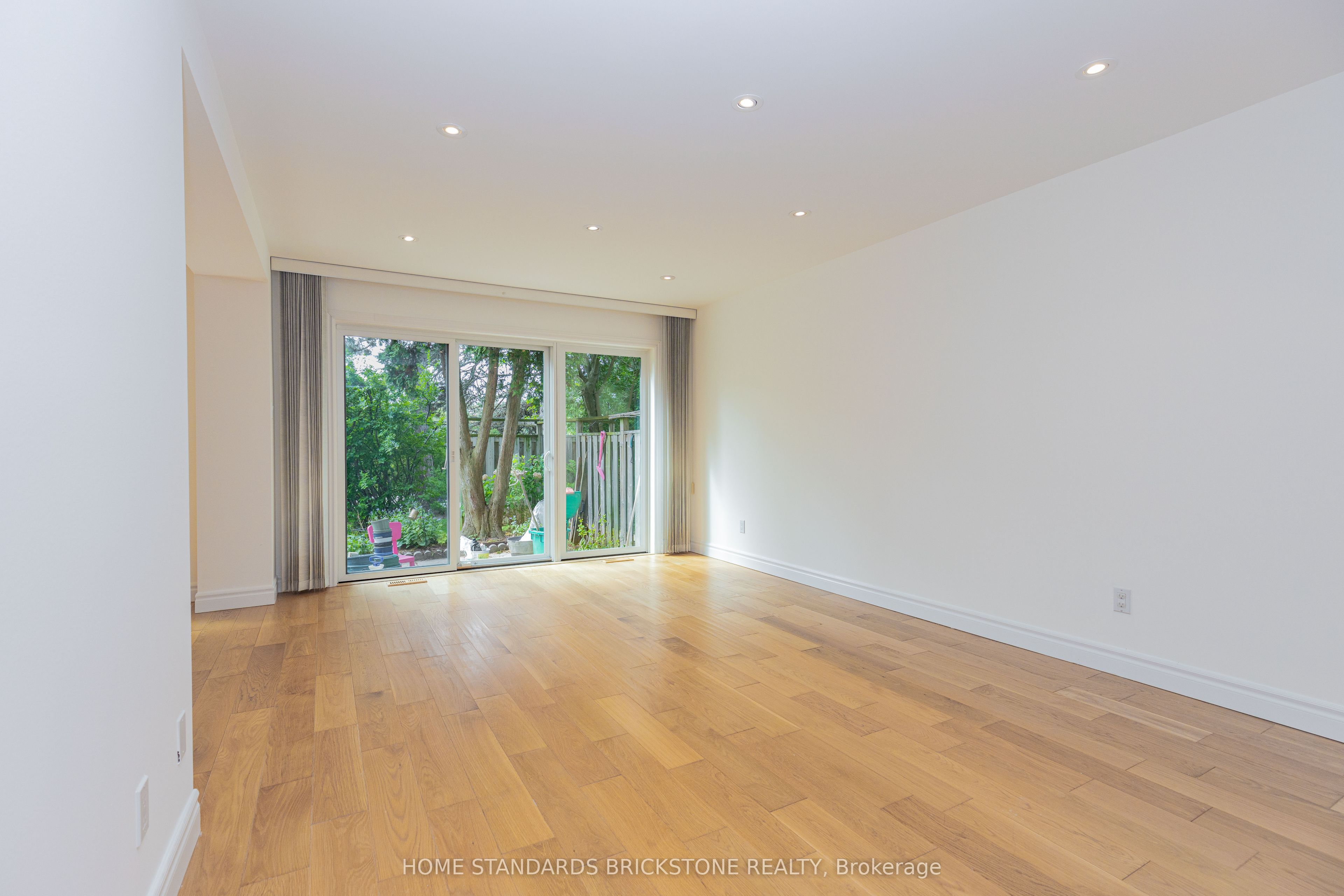 Additional image 6 of 50-27 Proudbank Millway N/a, Toronto, ON, M2L 1P3